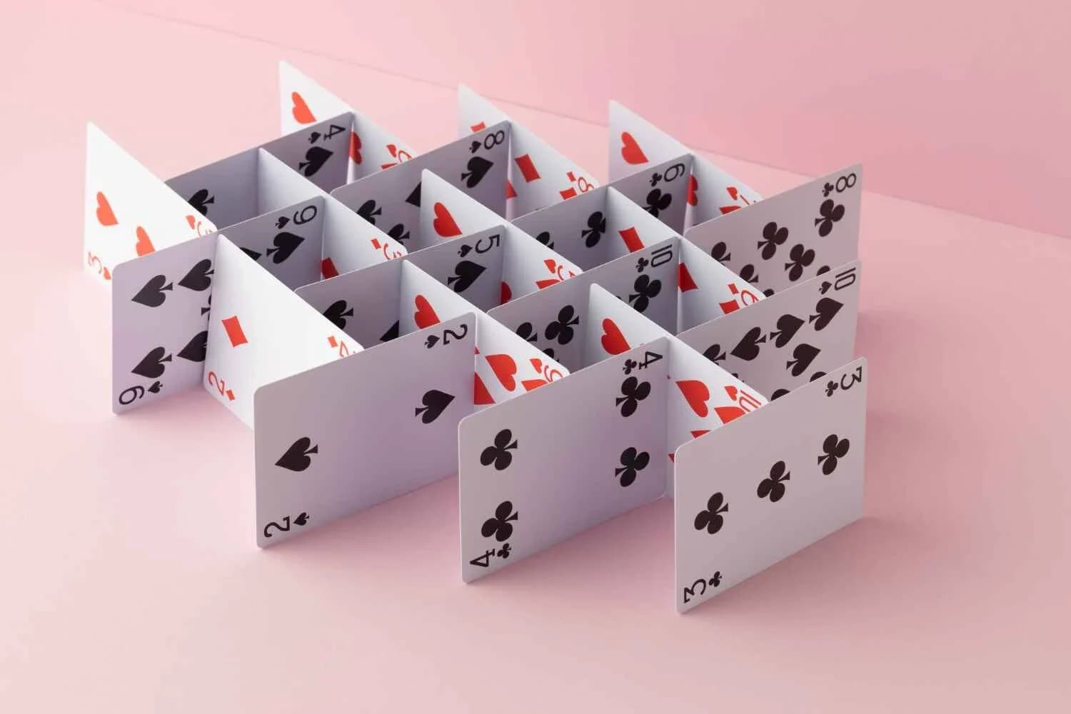 When-to-Fold-and-When-to-Bet-in-Teen-Patti-Gold