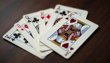 How to Play Teen Patti Gold with Friends
